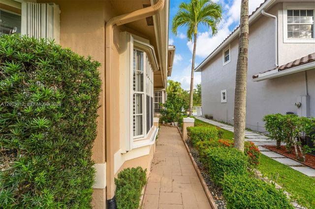 11834 Highland Place, Coral Springs, FL 33071
