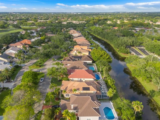 11834 Highland Place, Coral Springs, FL 33071