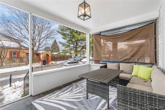 325 E 14th Street, New Albany, IN 47150