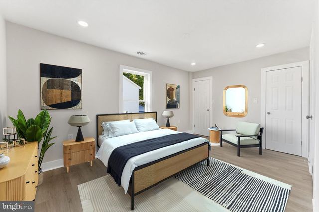 9204 DOUGLAS ST, Manassas, VA 20110