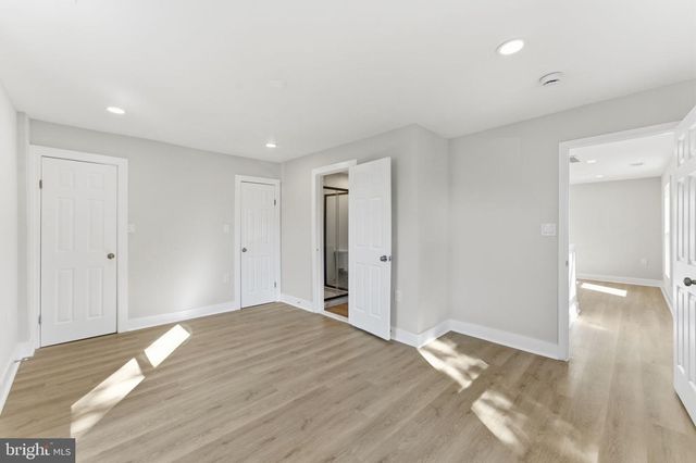 9204 DOUGLAS ST, Manassas, VA 20110