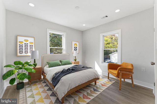 9204 DOUGLAS ST, Manassas, VA 20110