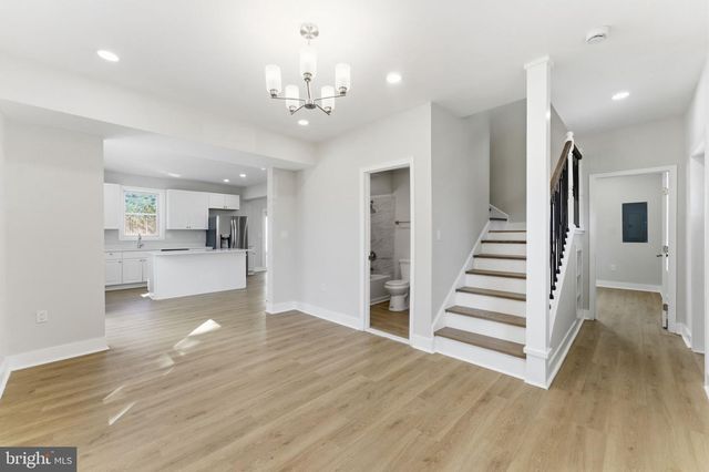 9204 DOUGLAS ST, Manassas, VA 20110