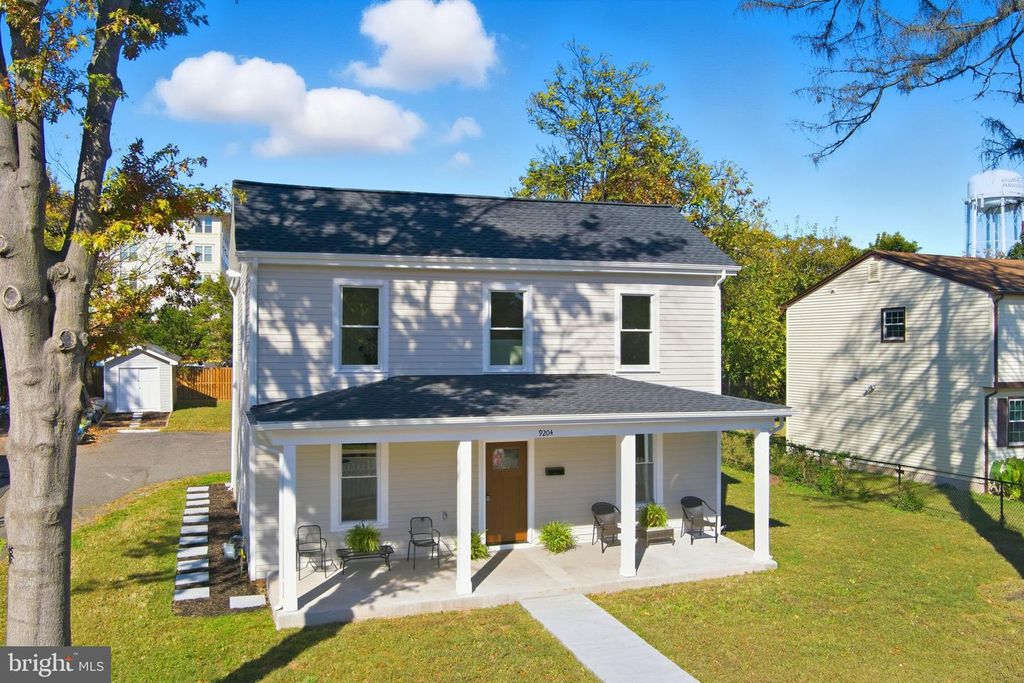 9204 DOUGLAS ST, Manassas, VA 20110