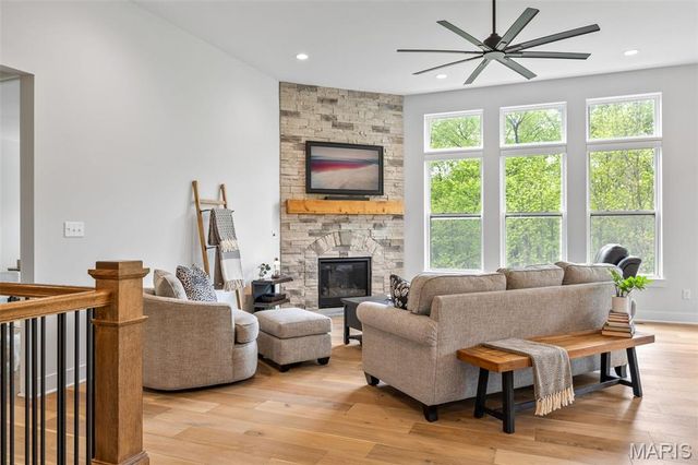 115 Markham Trail Lane, Defiance, MO 63341