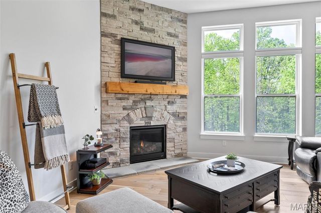 115 Markham Trail Lane, Defiance, MO 63341