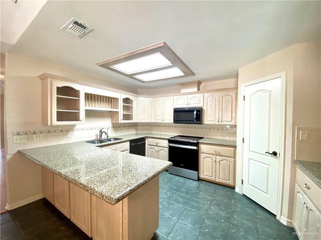 1500 E 1st Street, Mission, TX 78572