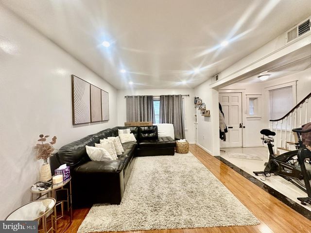 3230 BRIGHTON ST, Philadelphia, PA 19149