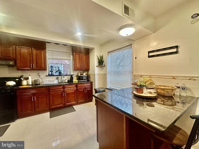 3230 BRIGHTON ST, Philadelphia, PA 19149