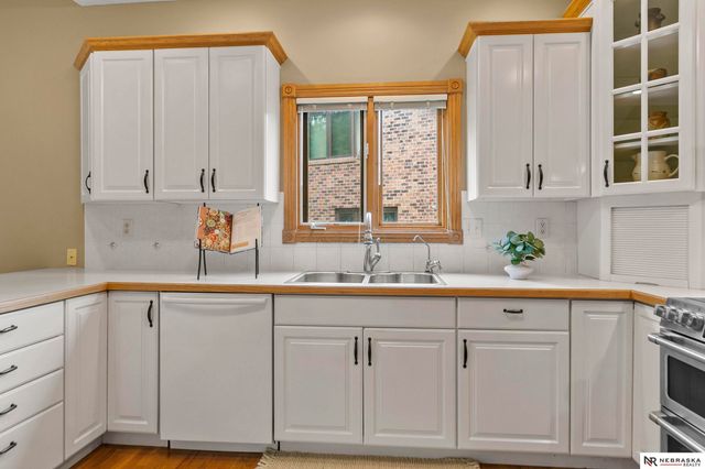 723 Lancashire Court, Lincoln, NE 68510
