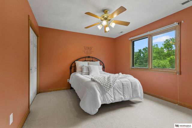 723 Lancashire Court, Lincoln, NE 68510