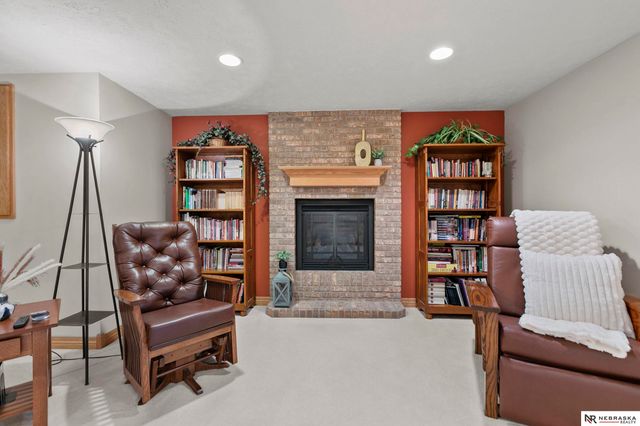 723 Lancashire Court, Lincoln, NE 68510