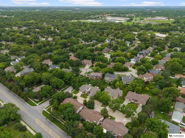 723 Lancashire Court, Lincoln, NE 68510