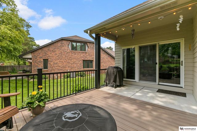 723 Lancashire Court, Lincoln, NE 68510
