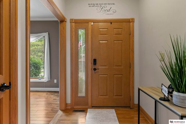 723 Lancashire Court, Lincoln, NE 68510