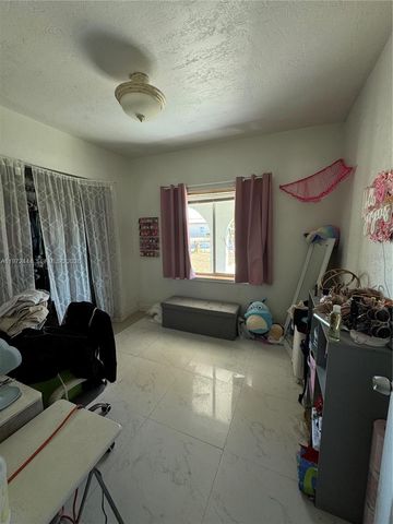 14760 Tyler St, Miami, FL 33176