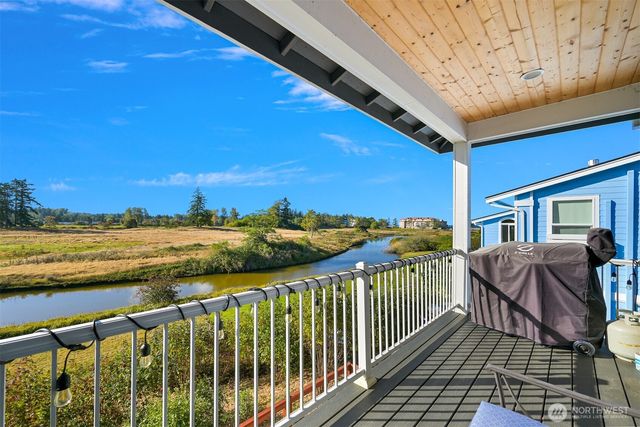 4761 S Golf Course Drive, Blaine, WA 98230