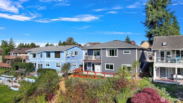 4761 S Golf Course Drive, Blaine, WA 98230