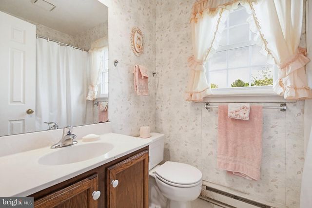 2311 STARLITE DR, Lancaster, PA 17602
