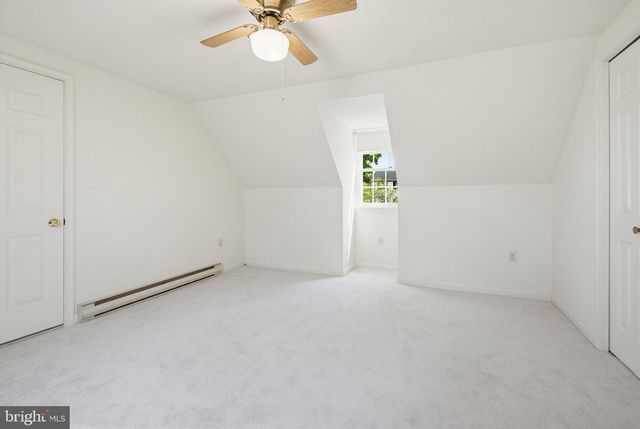2311 STARLITE DR, Lancaster, PA 17602