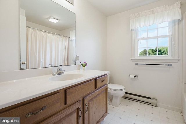2311 STARLITE DR, Lancaster, PA 17602