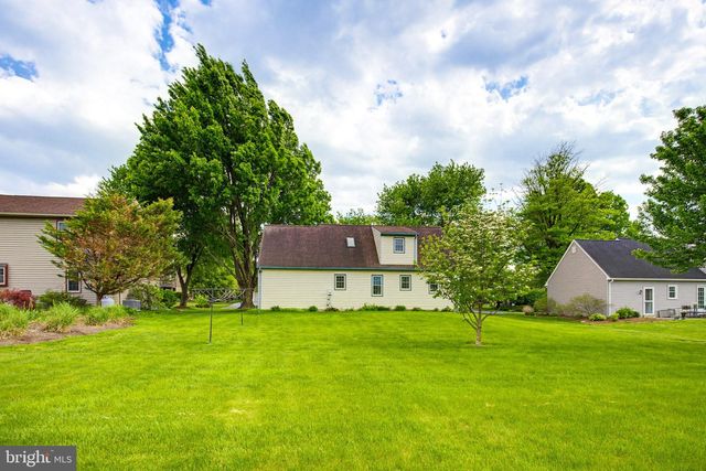 2311 STARLITE DR, Lancaster, PA 17602