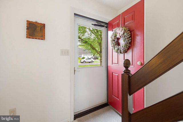 2311 STARLITE DR, Lancaster, PA 17602