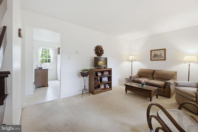 2311 STARLITE DR, Lancaster, PA 17602