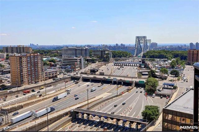 2077 Center Avenue, Fort Lee, NJ 07024