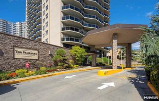 2077 Center Avenue, Fort Lee, NJ 07024
