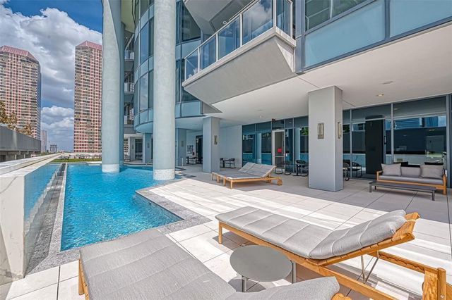 1600 Post Oak Boulevard 1402, Houston, TX 77056