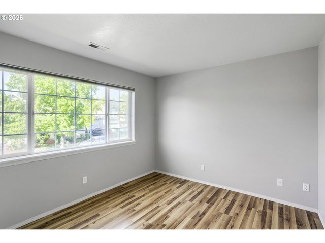 16784 Nw ARIZONA Dr, Beaverton, OR 97006