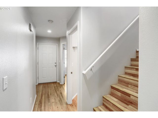 16784 Nw ARIZONA Dr, Beaverton, OR 97006