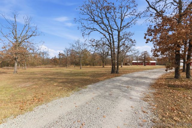 20435 Grant Road, Okmulgee, OK 74447