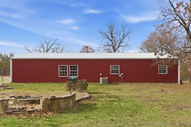 20435 Grant Road, Okmulgee, OK 74447