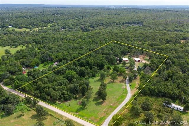 20435 Grant Road, Okmulgee, OK 74447