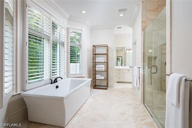 2595 Half Moon WALK, Naples, FL 34102