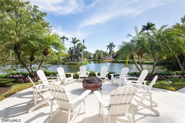 2595 Half Moon WALK, Naples, FL 34102