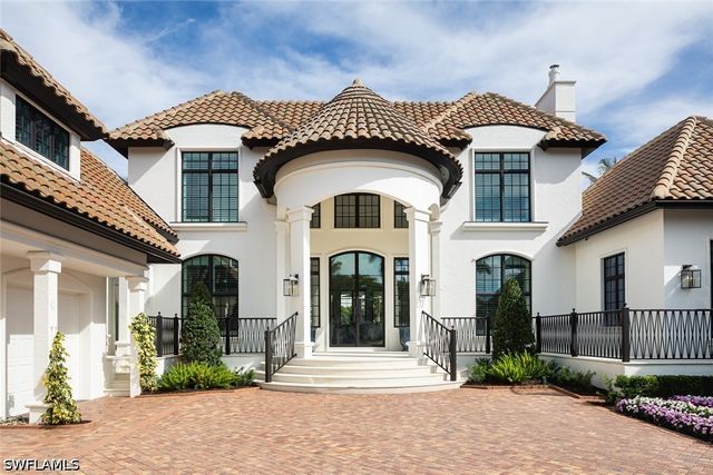 2595 Half Moon WALK, Naples, FL 34102
