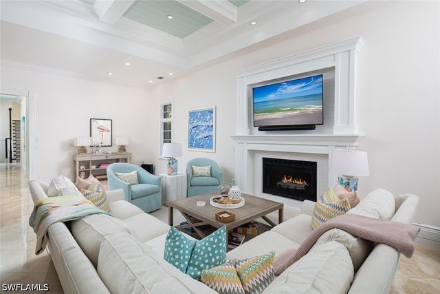 2595 Half Moon WALK, Naples, FL 34102