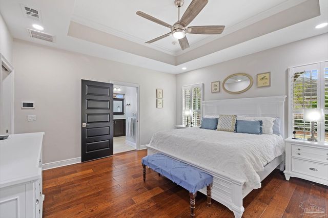 5917 Dahoon Dr, Pensacola, FL 32526