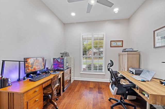 5917 Dahoon Dr, Pensacola, FL 32526