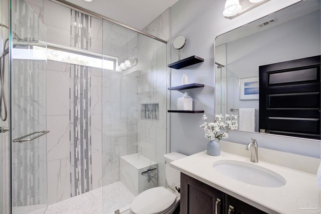 5917 Dahoon Dr, Pensacola, FL 32526