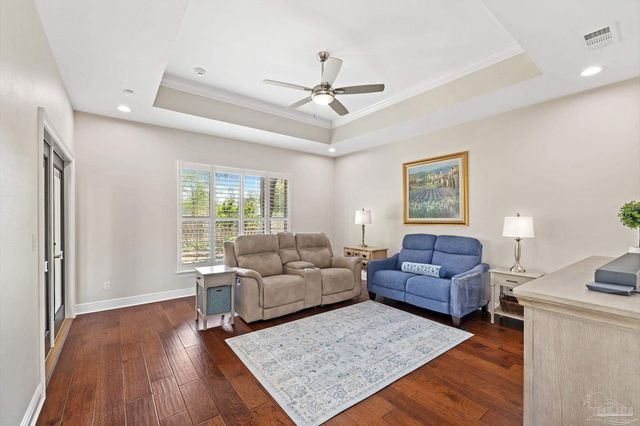 5917 Dahoon Dr, Pensacola, FL 32526