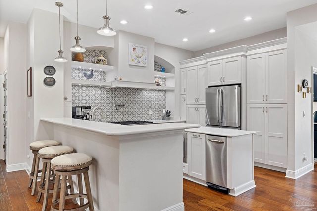 5917 Dahoon Dr, Pensacola, FL 32526