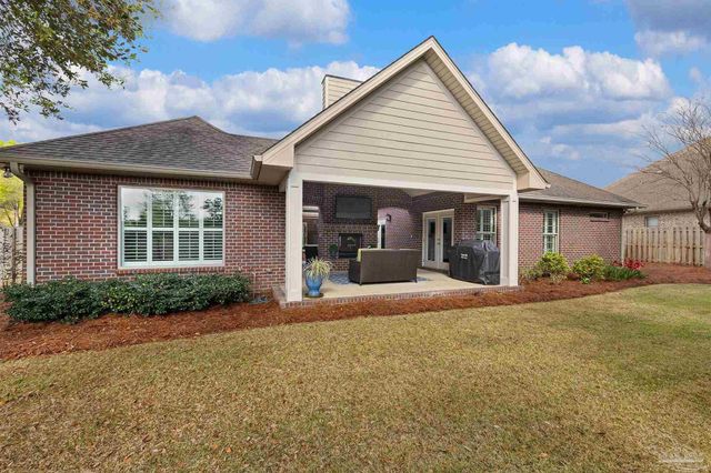 5917 Dahoon Dr, Pensacola, FL 32526