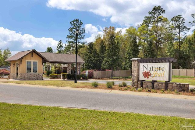 5917 Dahoon Dr, Pensacola, FL 32526