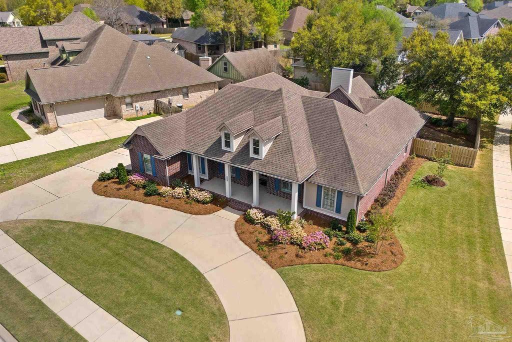 5917 Dahoon Dr, Pensacola, FL 32526