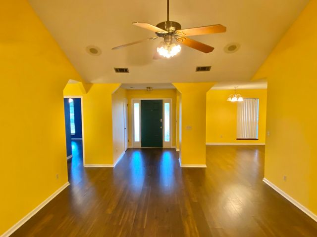 1063 Boulevard De La Parisienne, Mary Esther, FL 32569