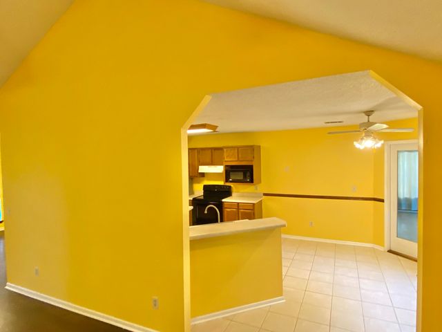 1063 Boulevard De La Parisienne, Mary Esther, FL 32569